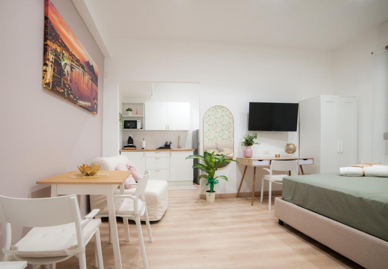 Appartement Michelangelo 80 Napels
